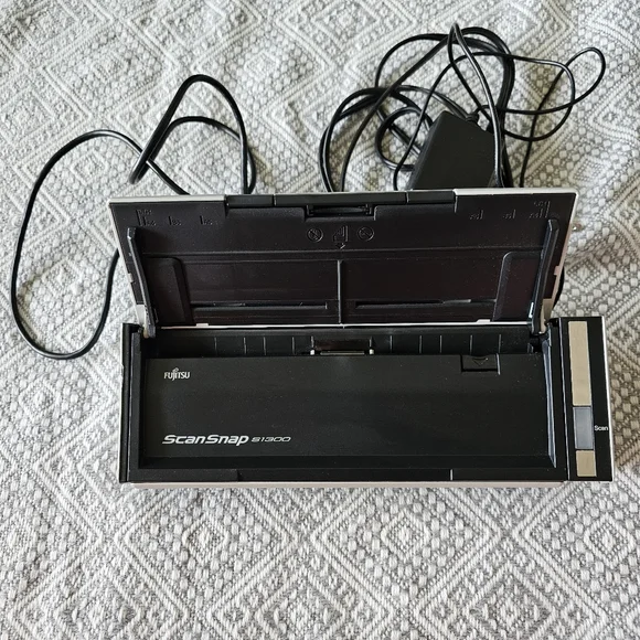 Fujitsu ScanSnap s1300… BRICK